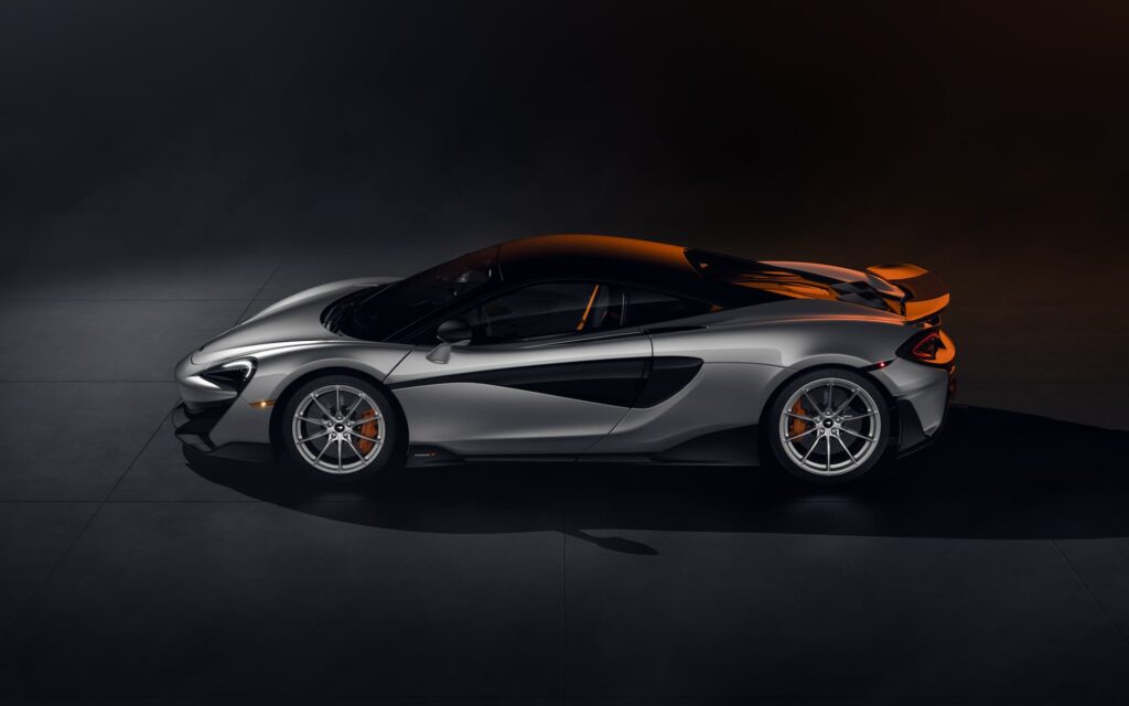A promotional image of a luxury car to promote CYD Film protective film 04